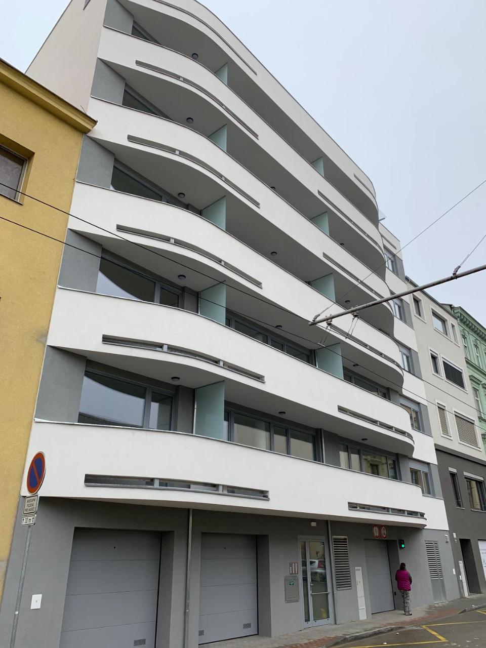 Wake Up Apartments Бърно Екстериор снимка