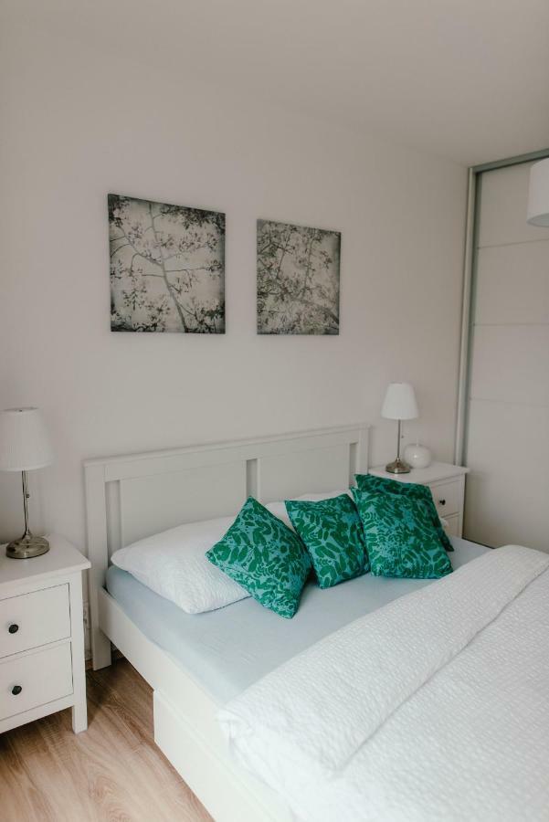 Wake Up Apartments Бърно Екстериор снимка