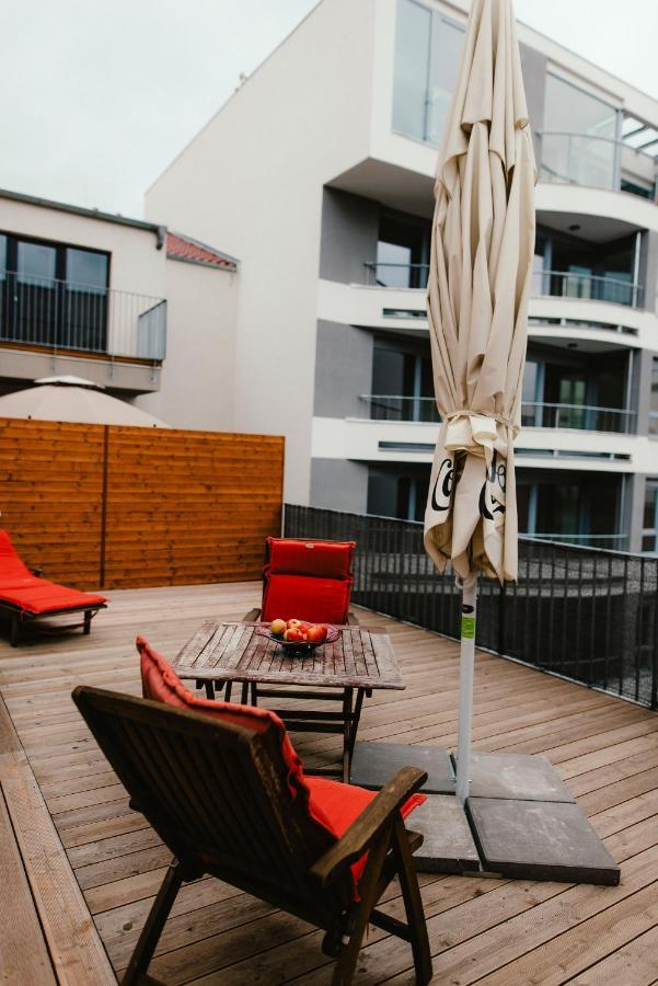 Wake Up Apartments Бърно Екстериор снимка
