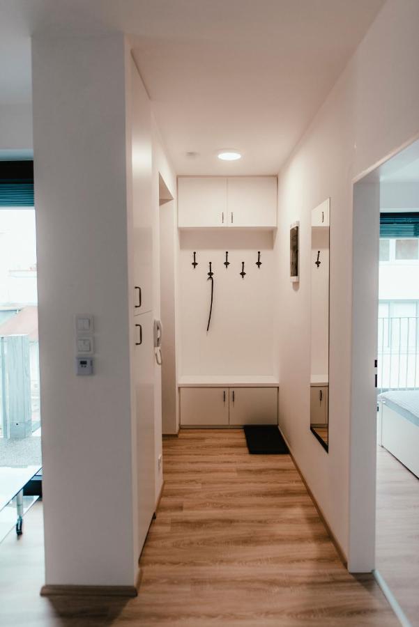 Wake Up Apartments Бърно Екстериор снимка